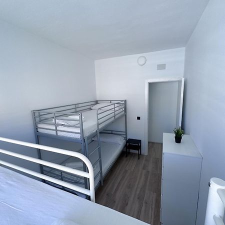 Muede Hostel Torremolinos Buitenkant foto