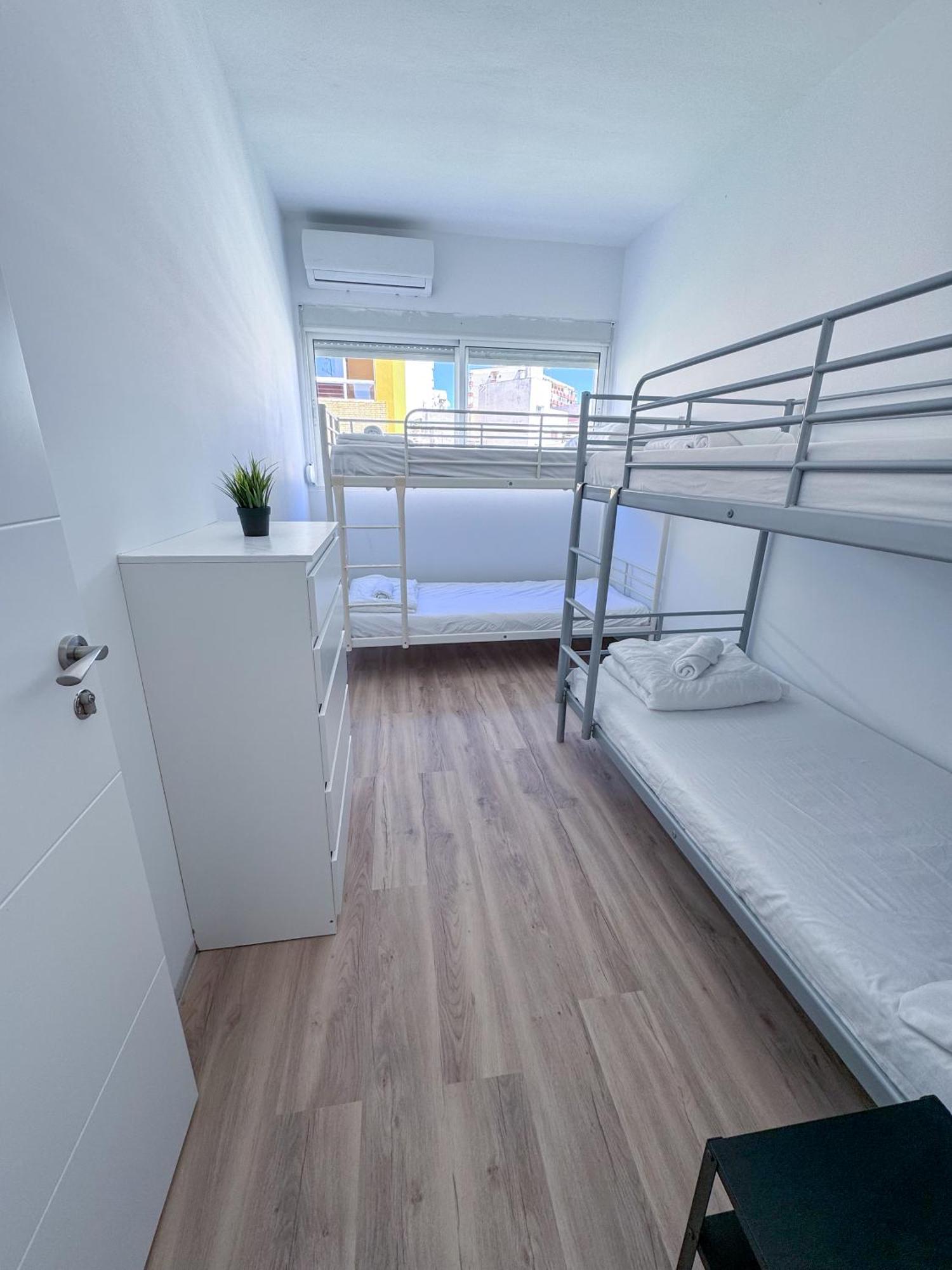 Muede Hostel Torremolinos Buitenkant foto