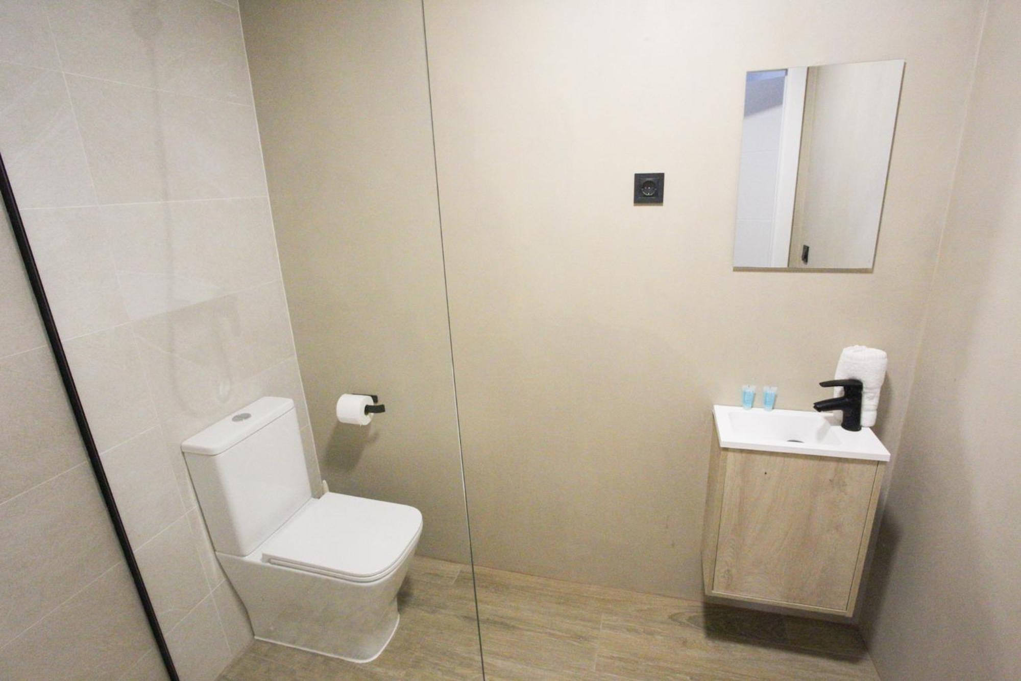 Muede Hostel Torremolinos Buitenkant foto